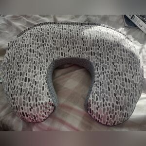 Gray and White Patterned Neck Pillow
